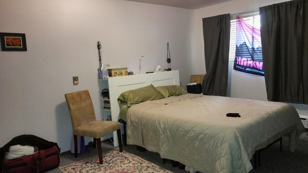 Bedroom - 2436 S Graham St