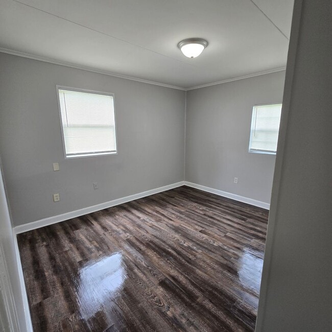 Building Photo - 1222 Canfield Ave