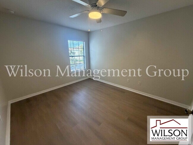 Building Photo - 5210 Windsor Lake Cir