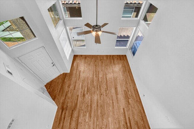 Building Photo - SE!!  Windmill and 215!! Newly remodeled!! All Tile Floors down stairs!! Low Maintenance Desert L...