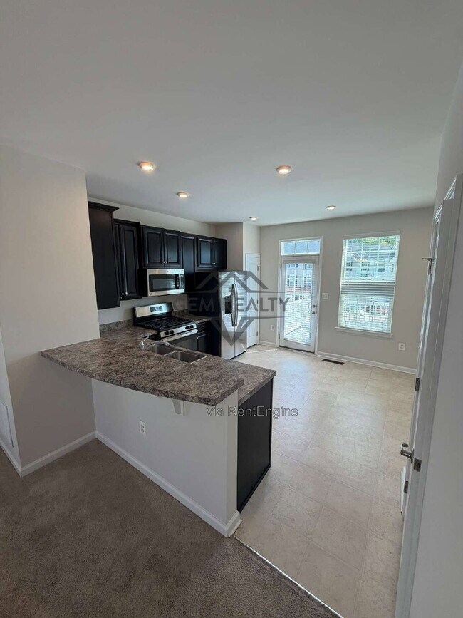 Building Photo - 501 Rolling Valley Dr