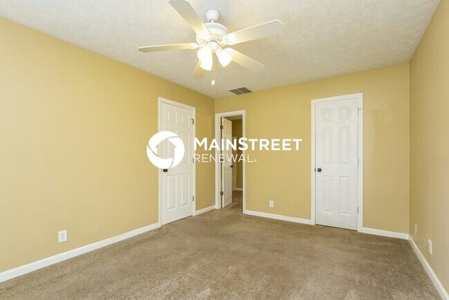 Building Photo - 3 Bedroom Pet-Friendly Home in Sugar Hill, GA with Main Street Renewal