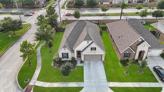 Building Photo - 15103 Dry Ridge Ct