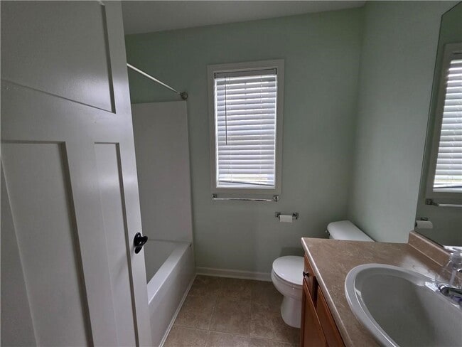 Building Photo - 26 Turtle Creek Ln