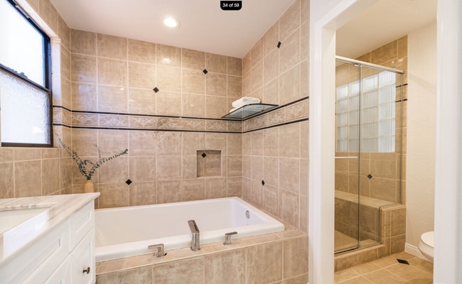 Building Photo - 15 Via Di Roma Walk