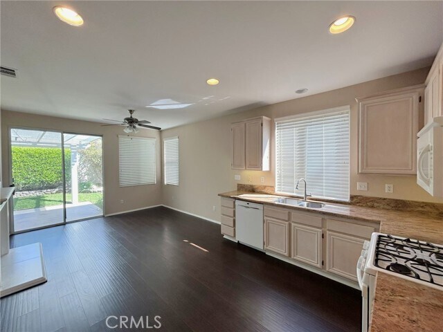 Building Photo - 11811 Fairway Dr