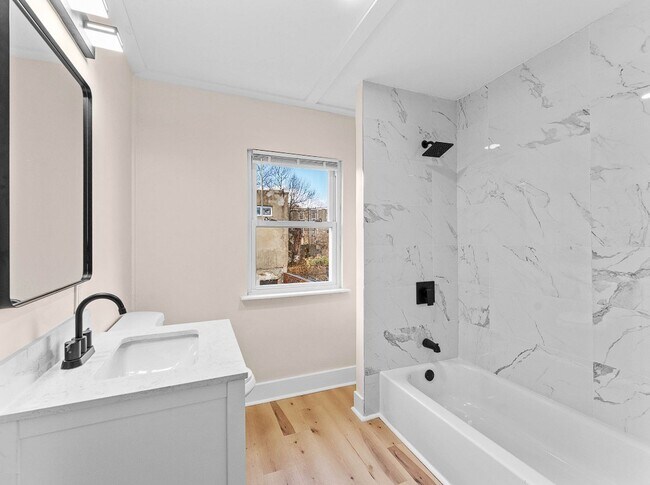 Building Photo - 2430 N 4th St