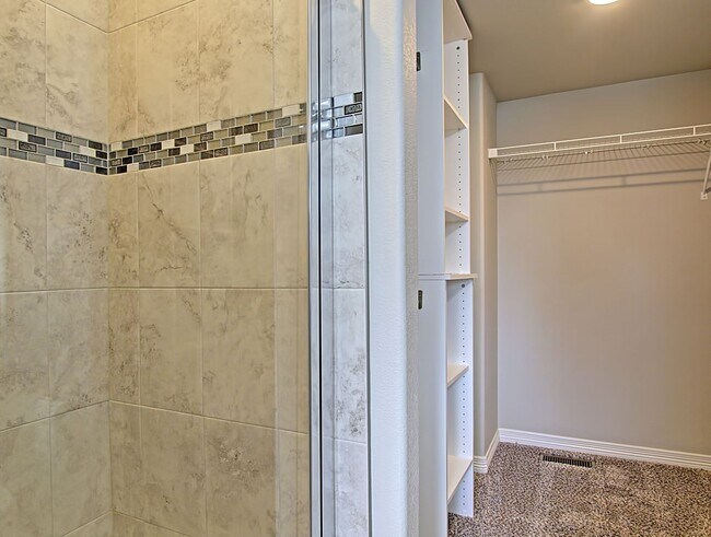 Building Photo - 10801 Saco Dr