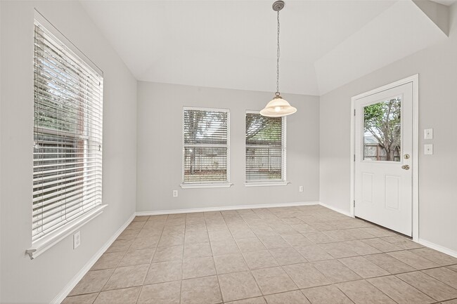 Building Photo - 26414 Suffield Glen Ln