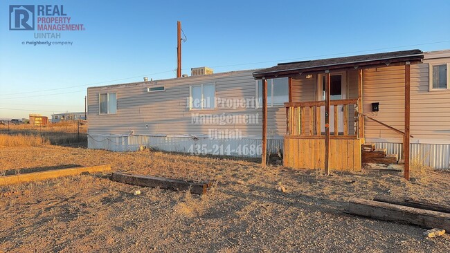 Building Photo - 2 bedroom 1 Bath single wide trailer home