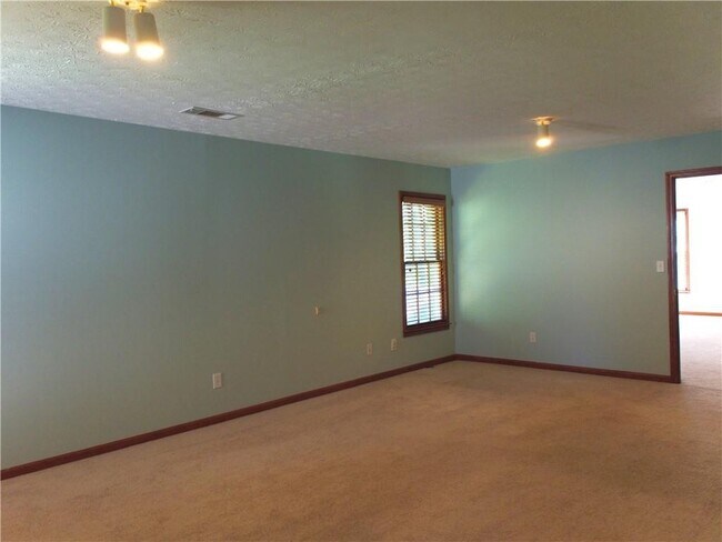 Building Photo - 4865 Camberbridge Dr