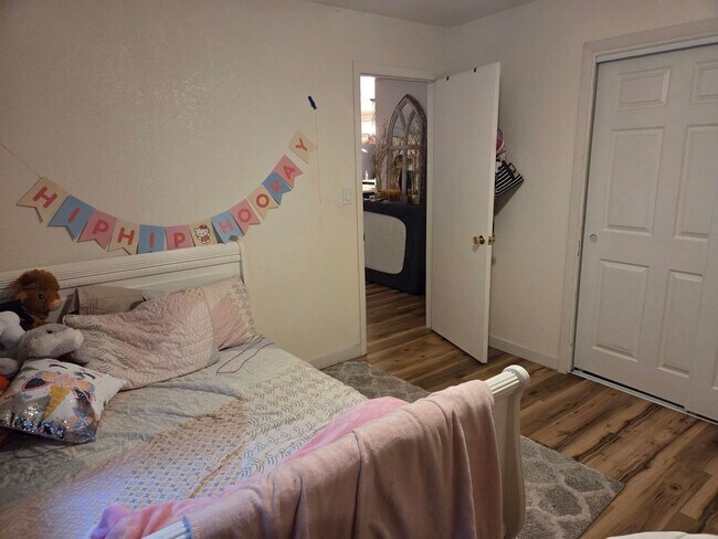 Building Photo - Updated Twain Harte Home