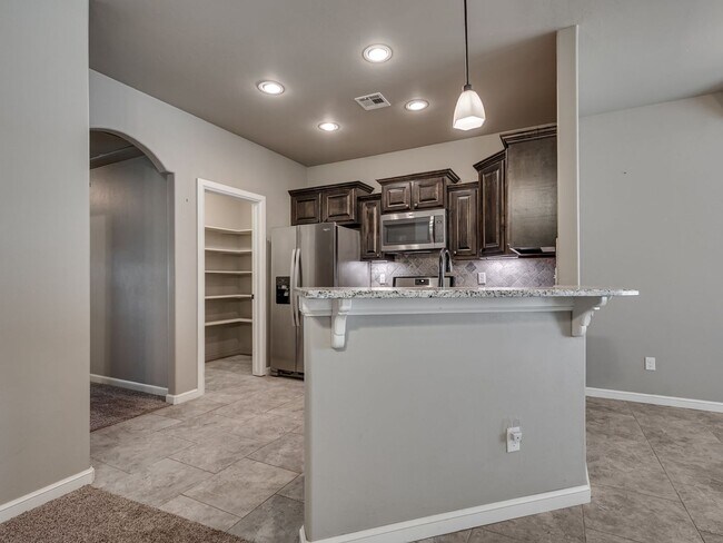 Building Photo - 8813 SW 55th St