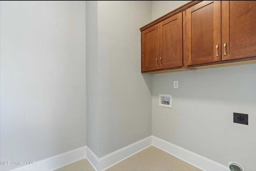 Building Photo - 2534 AC Freeman Dr W