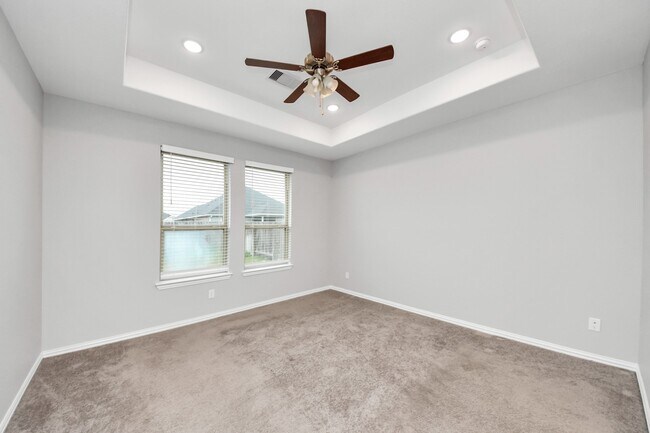 Building Photo - 31215 Whitfield Ct