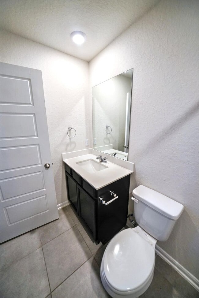 Building Photo - Beautiful Home Now Available in Orchard Pa...
