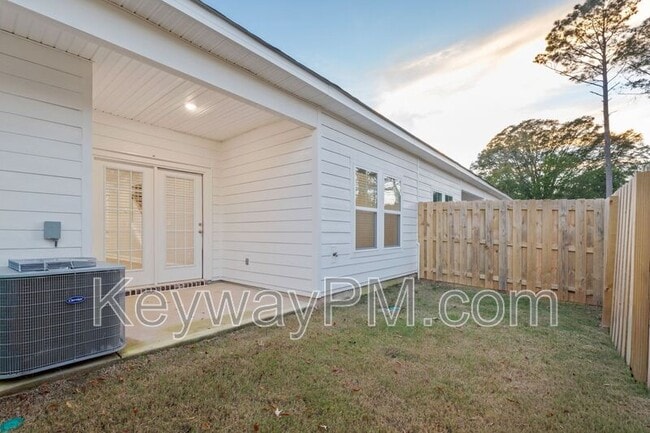 Building Photo - 8049 Kinsale Ave SE