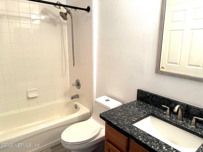 Building Photo - 5388 Hidden Gardens Dr