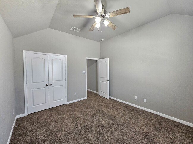 Building Photo - NEW IN MANAGEMENT - AVAILABLE NOW!