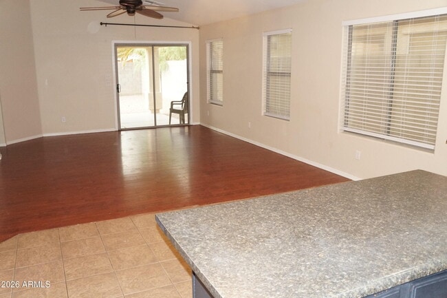 Building Photo - 45560 W Tulip Ln