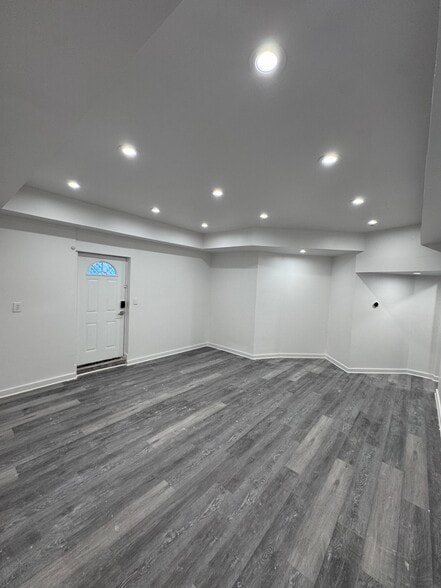 Building Photo - 2355 Virginia Pl NE