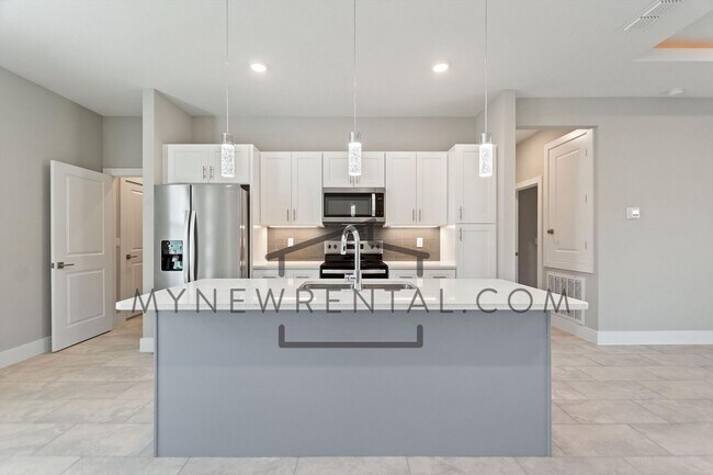 Building Photo - Deposit-Free! Get $1,000 OFF your first mo...