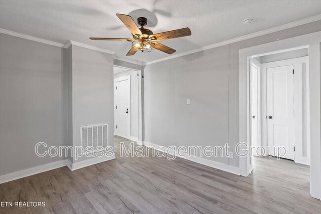 Building Photo - 3615 Lilac Ave