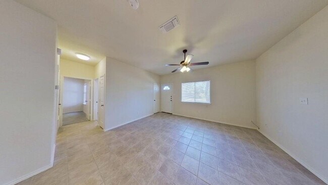 Building Photo - 627 Luther Dr