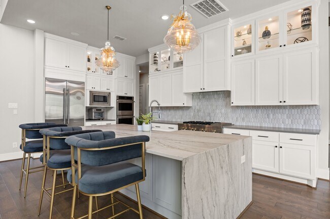 Building Photo - 27927 Indigo Ridge Dr