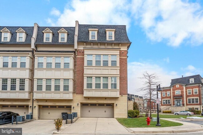 Building Photo - 726 River Mist Dr