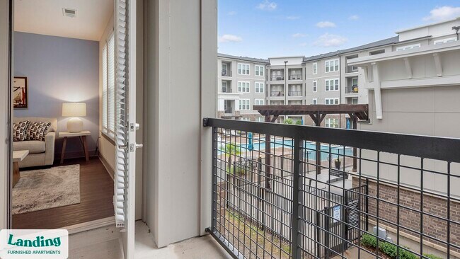 Building Photo - 404 Gallop Ln