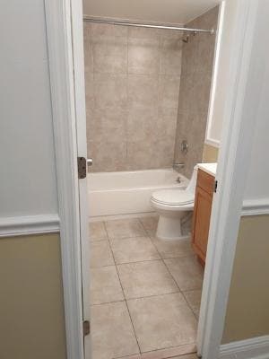 Building Photo - 2501 Riverside Dr