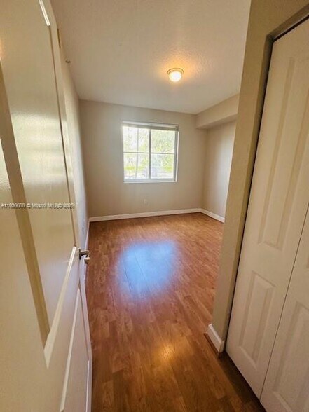 Building Photo - 2114 Renaissance Way