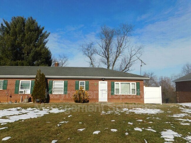 Building Photo - 277 Skyview Cir