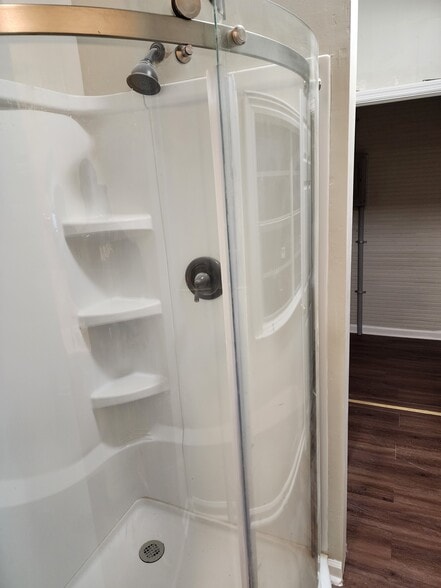 Building Photo - 919 Inverness Ave