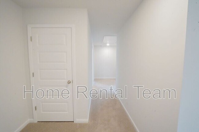 Building Photo - 463 Coconut Dr