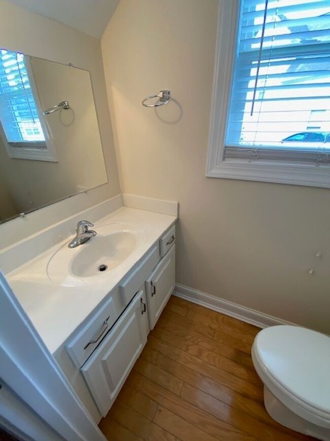 Building Photo - NORTHCHASE 3BR/2.5BA FREESTANDING TOWNHOME...
