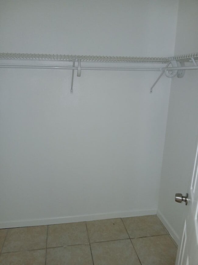 Building Photo - Remodeled, 4 Bedroom, 2 Bathroom close to schools, shopping and highways ...