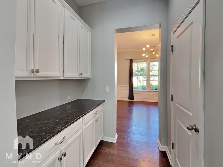 Building Photo - 1653 Pasture Hills Dr