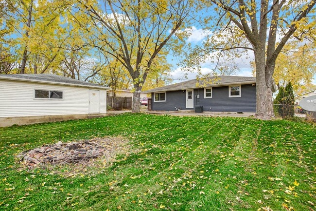 Building Photo - 5305 W 78th Ln
