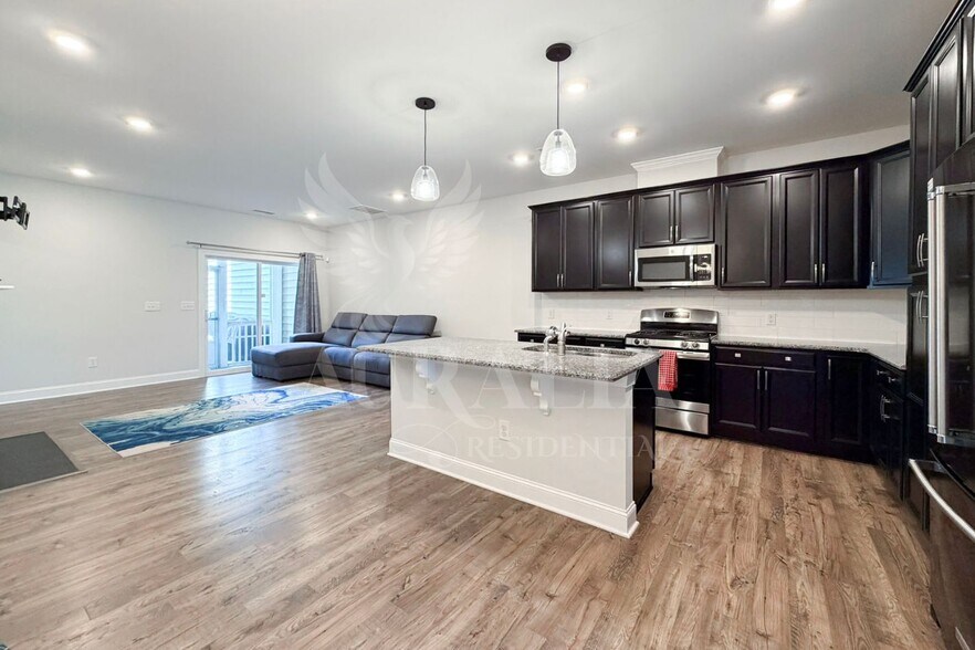 Building Photo - 1306 Farm Pond Trl