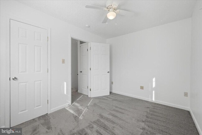 Building Photo - 1425 D St