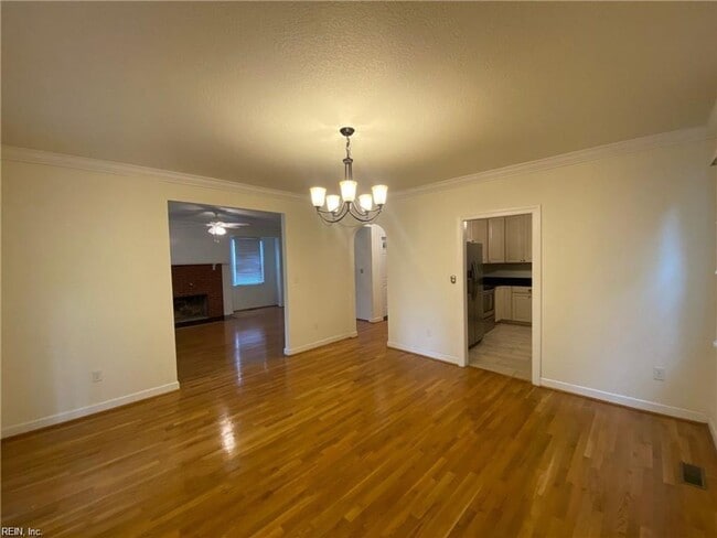 Building Photo - 7402 Gleneagles Rd
