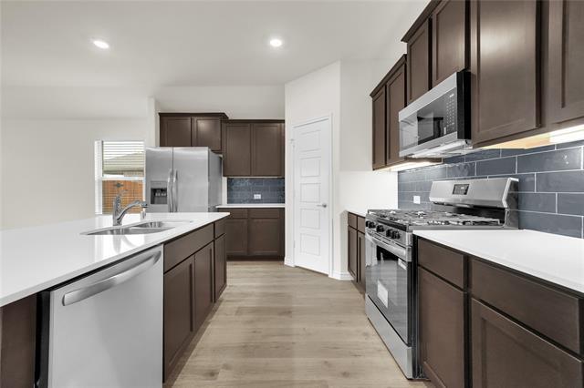 Building Photo - 2044 Hearn Dr