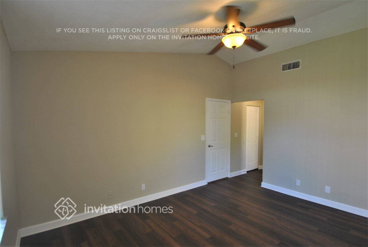 Building Photo - 9507 NW 52nd Manor