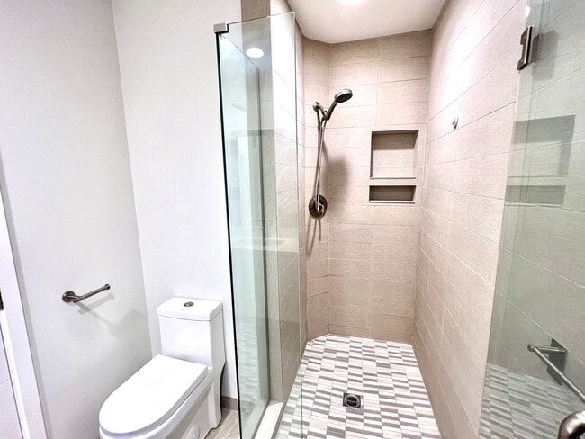 Building Photo - Santa Monica - Luxury Townhome w/ Loft!  (3 Bed / 3.5 Bath)