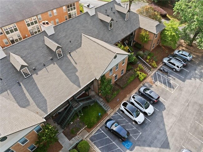 Building Photo - 717 Beaufort Cir