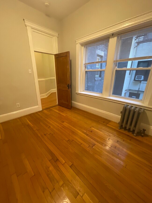 Building Photo - 38 Hemenway St