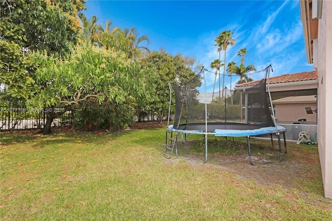 Building Photo - 2232 SW 120th Ave