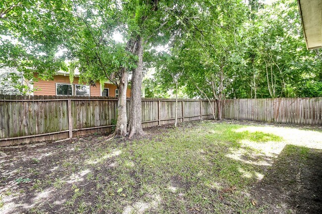 Building Photo - 4137 Galesburg St